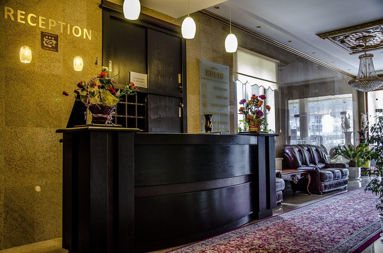 Rubis Hotel Rudozem Екстер'єр фото